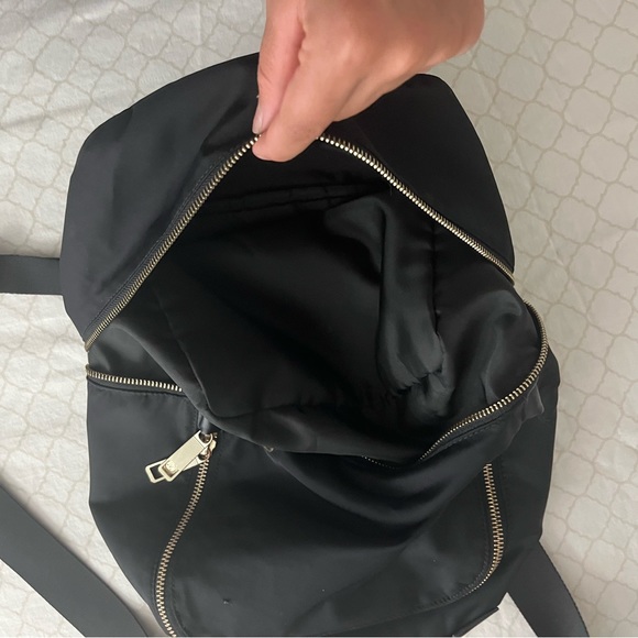 city adventurer backpack mini 10l black Lululemon Athletica Lululemon (Black/Gold), Large Fashion USED Lululemon City Adventurer Backpack